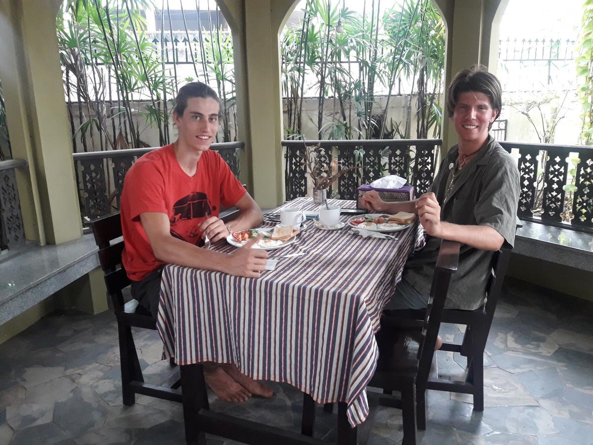 Coc Guest House & Hostel Chiang Mai Exterior foto